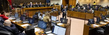 Senado decadente aprueba el neocolonial Tratado Chile-Unión Europea
