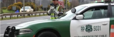Excarabineros imputados por carreras clandestinas en vehículo institucional quedan con arraigo nacional