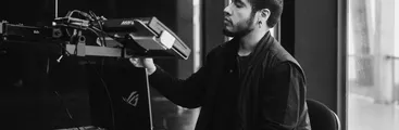 Los nuevos sonidos para las artes escénicas que trae el músico Maxwell Morales