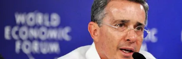 Nueve años de cárcel solicita Fiscalía de Colombia para expresidente ultraderechista Álvaro Uribe luego de ser declarado culpable de manipular testimonios de paramilitares
