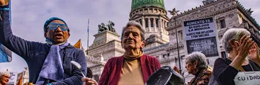 Congreso argentino despacha aumento de pensiones y gobierno ultraderechista de Milei anuncia que lo vetará