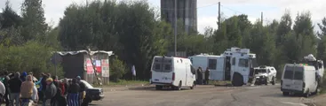 Carabineros ejecuta violento desalojo de campamento Villa Las Torres en Curanilahue