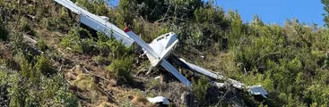 CRÓNICA: El piloto, el fuego y lo que arde debajo