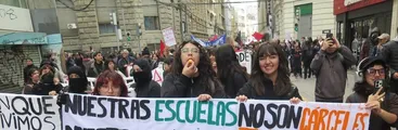 La calle comienza a hablar