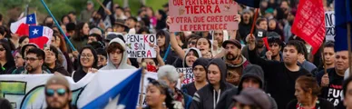 A casi cinco meses del megaincendio: marcha de Penco a Lirquén ante votación de minera de tierras raras