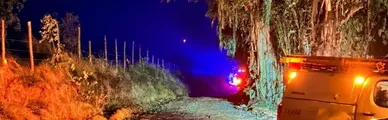 Trabajador de empresa contratista de CGE permanece desaparecido tras ser arrastrado por estero en Curepto