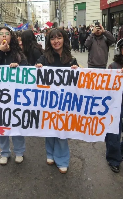 La calle comienza a hablar