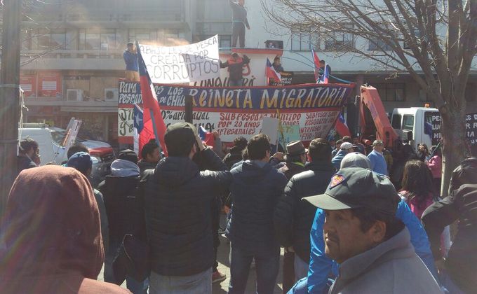 Pescadores artesanales de Lebu protestan en Concepción exigiendo declarar a la reineta como altamente migratoria