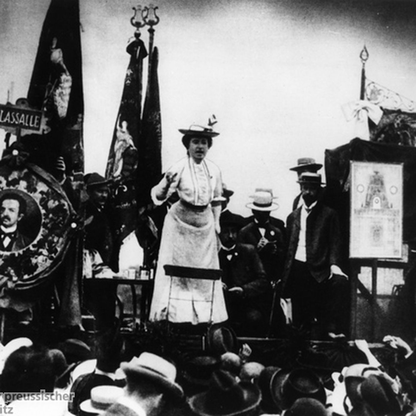 Rosa Luxemburgo:90 años del asesinato de la precursora del día  internacional de la mujer | Resumen.cl