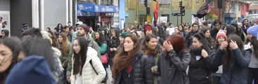 Estudiantes marchan en Concepción protestando por las reiteradas demandas incumplidas por el gobierno