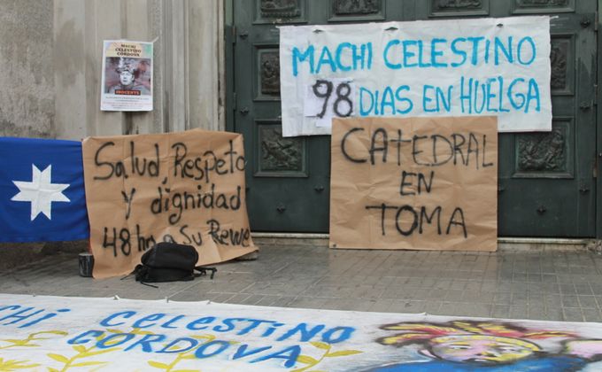 Toman catedral de Concepción en solidaridad con Machi Celestino Córdova