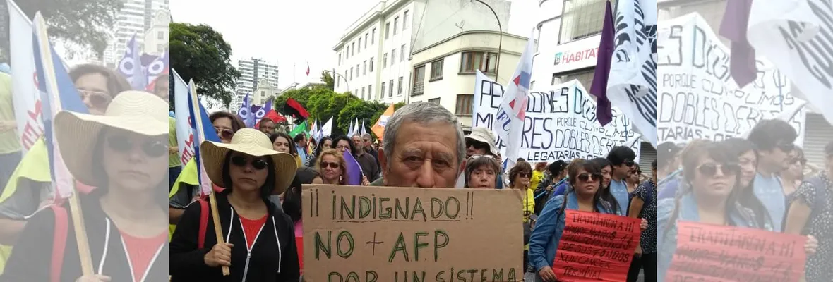 IMÁGENES | Miles de personas marcharon por un Sistema de Reparto, solidario y tripartito ante la crisis provocada por las AFP