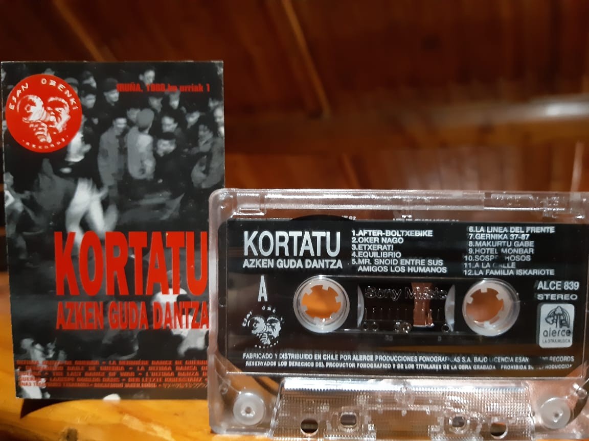 Disco de Kortatu editado por el Sello Alerce en Chile a fines de la dictadura militar
