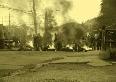 Barricadas en Avenida Collao