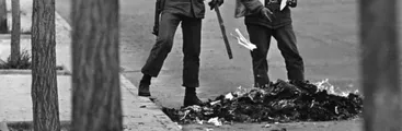 Día del Libro: Cuando los militares chilenos atentaron contra la memoria quemándolos en dictadura