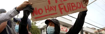 Ni la Libertadores se salva: Policía continúa reprimiendo protestas en Colombia