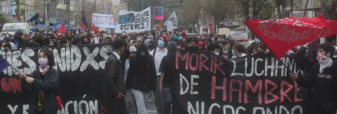 Estudiantes movilizados en Valparaíso: "No es solo la comida, también es el arriendo y el costo de la vida"