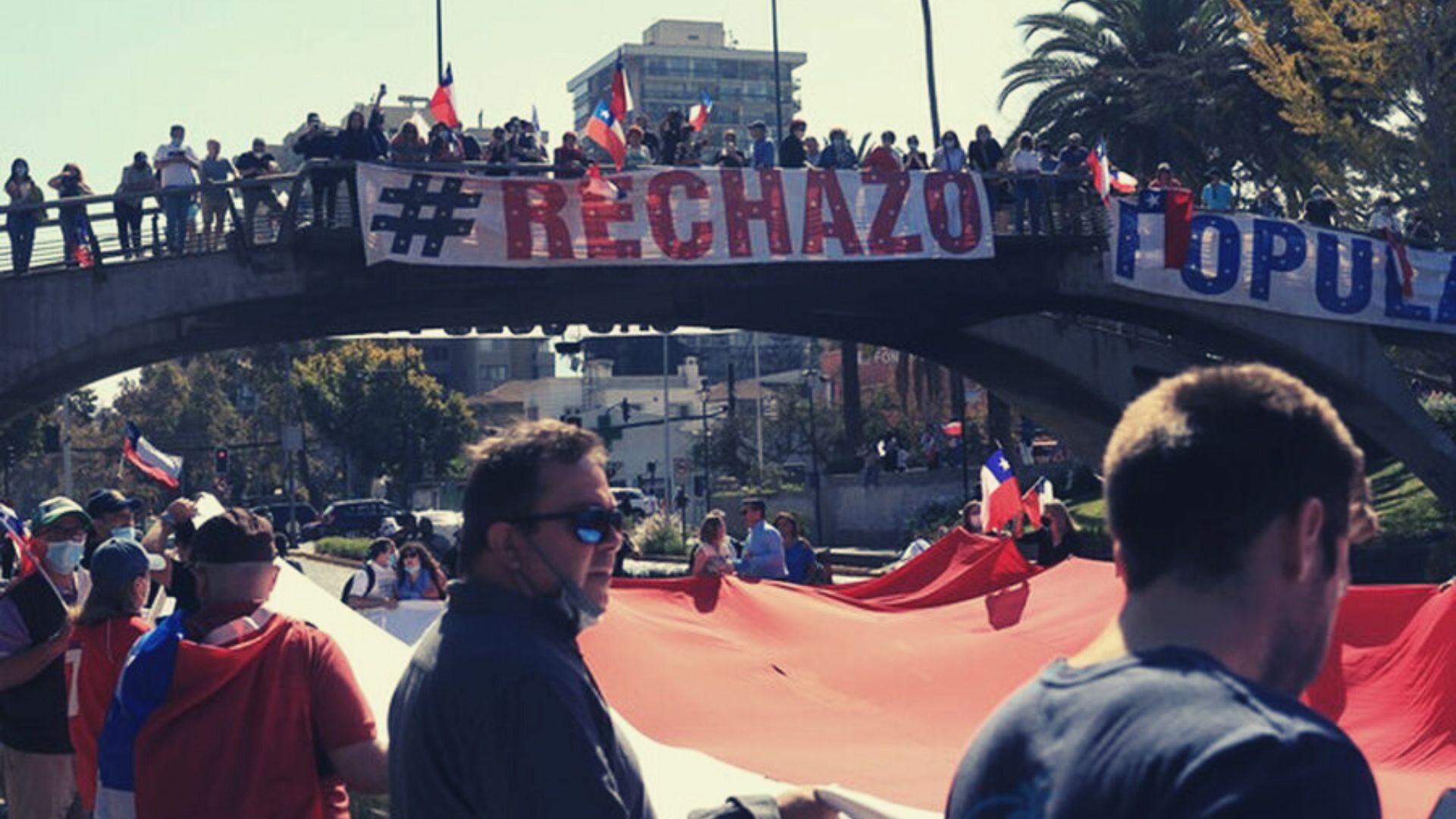 Aportes legales al Rechazo superan los $1100 millones 19 magnates financian el 24% de la campaña
