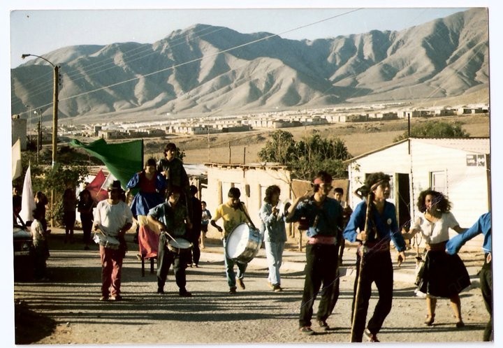 Caravana y pasacalle. Cía Sociedad Anónima. Facilitada por Roberto Pablo