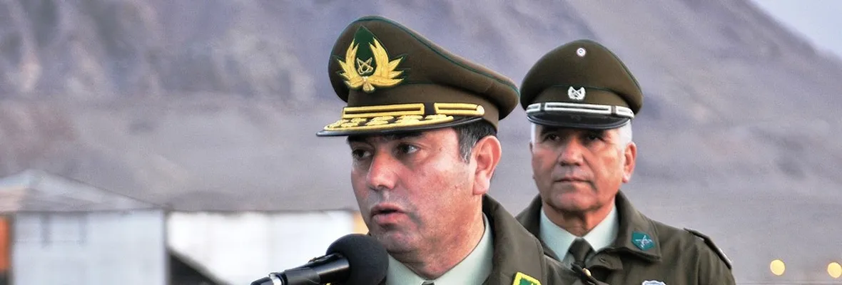 Capitán de Carabineros habría sido dado de baja por ir tras hijo de general Nash actualmente en preventiva por narcotráfico
