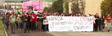 Pobladores/as exigen a la Armada que devuelva terrenos fiscales para poder construir viviendas en Talcahuano